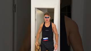 CUANDO TE BAÑAS 🇪🇸vs🇷🇺 #tiktok #shorts #youtubeshorts