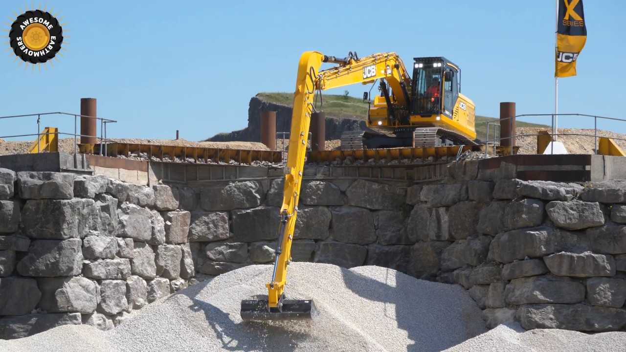 JCB 220X LC long reach Hillhead 2018