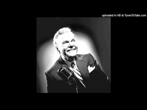 在 YouTube 上观看 Paul Harvey's The Rest of the Story - Dont Give Up The Ship