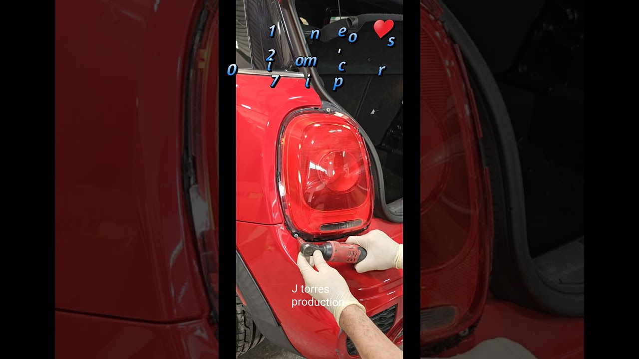 J torres || 2017 mini cooper's || manera mas facil de cambiar la lus tracera de 2017 mini cooper's