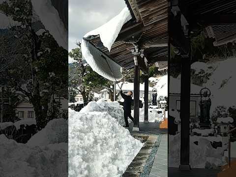 Satisfactory snow removal #satisfyling #asmr #snow #fyp #oddlysatisfying