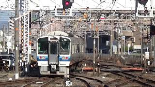 （同時発車！】伯備線 213系 普通岡山行き 115系 普通新見行き 倉敷駅