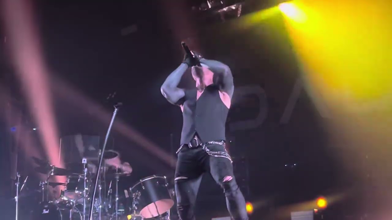 DAUGHTRY - DIVIDED (Wind Creek Events Center, Bethlehem PA 10/5/2025)