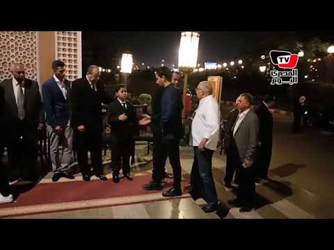 حازم إمام وإسلام الشاطر وعبد الحليم على يؤدون واجب العزاء في وفاة سيف العمارى