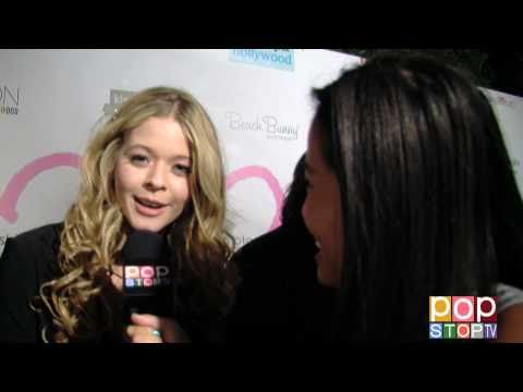 Pretty Little Liars - Sasha Pieterse 'ALISON' Excl...