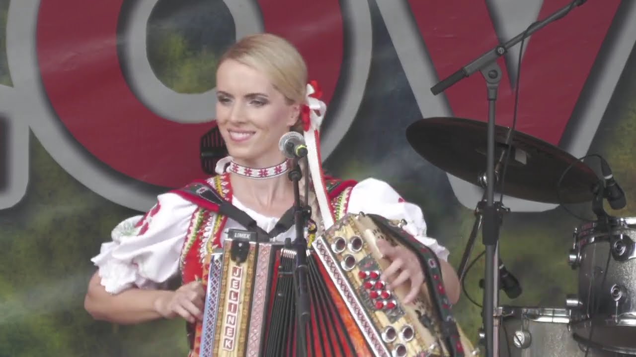 Stretnutie goralov 2024 - Vlasta Mudríková s kapelou