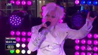 Cyndi Lauper delivers AWFUL New Years Eve performance on stage on national TV