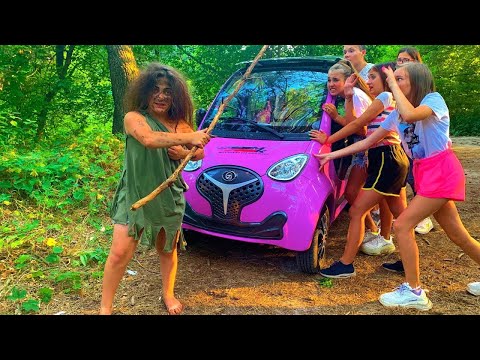 ინადირეთ გოგონა მაუგლი ტყეში | გამოწვევა ბიჭები გოგონების წინააღმდეგ