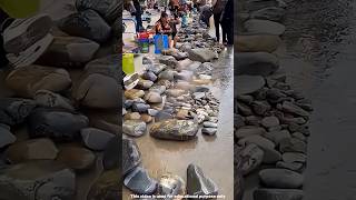 How Workers Turn Raw Stone Into Premium Products #youtubeshorts #stone