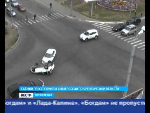 Авария в Оренбурге: LADA Kalina перевернулась на крышу