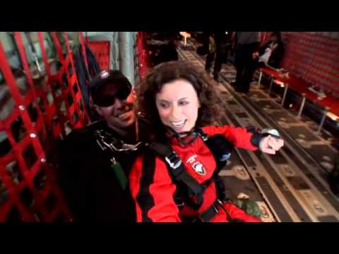video phone beyonce mp3 Suzanne Leonard goes skydiving