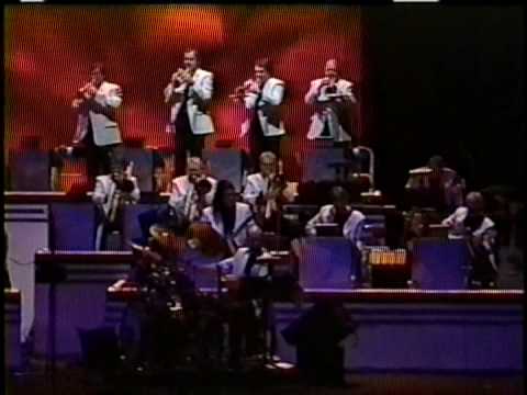 Paul Mauriat Grand Orchestra conducted by GILLES G...
