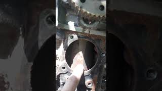 Помпа на мотор КИА. Ни одной ржавчинки #automobile #смешнойшортс #comedy #ремонт #funny #mechanic