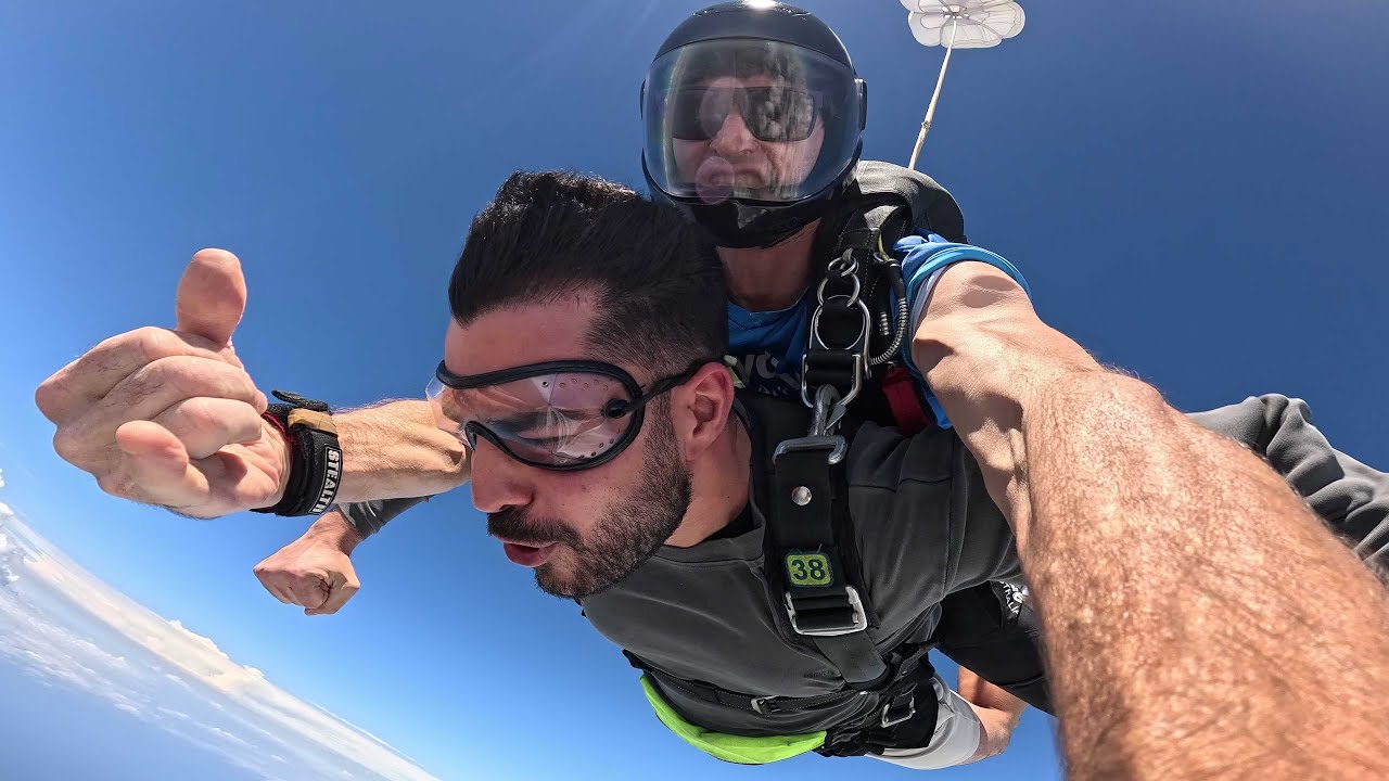 Skydive Australia - Wollongong Berkswagen’s Skydiving