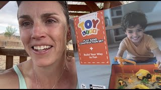 Why this sandbox kit keeps the kids happy and busy!