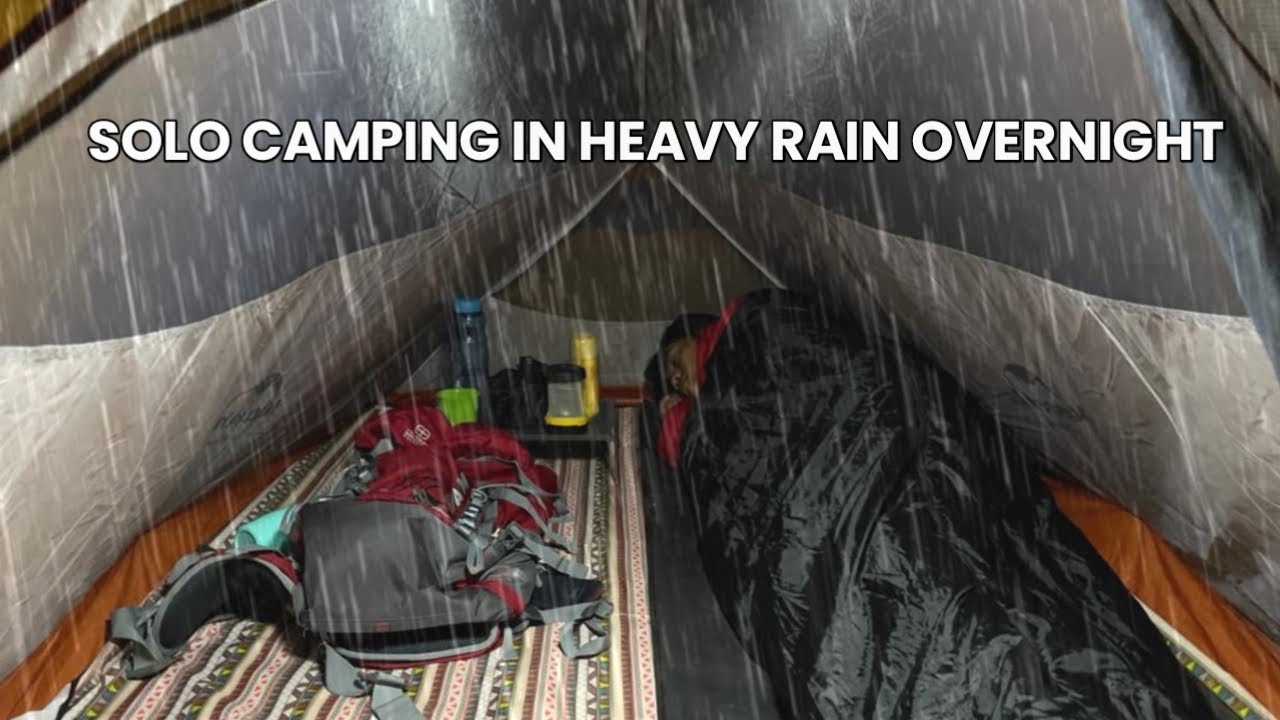 SOLO OVERNIGHT CAMPING IN THE RAIN - RELAXING IN THE TENT TO THE SOUND ...