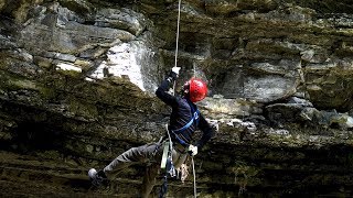 Rappelling Solo Down 200 Ft In Moaning Cavern.