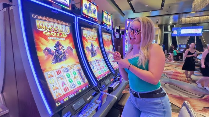 My Wife WON A JACKPOT HANDPAY At Aria Las Vegas! (MUST SEE SLOT PLAY) -  YouTube