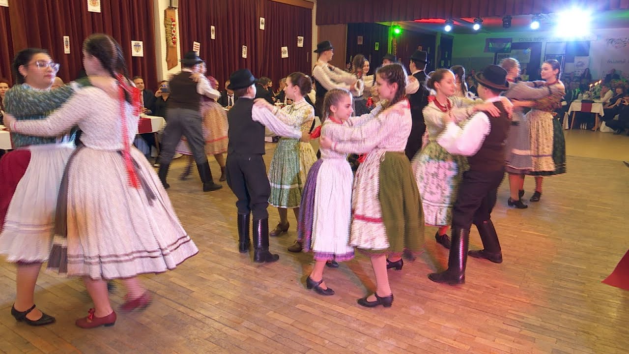 Kommentár Nélkül - 2023.01.23. - Három év után, teltházas felvidéki magyar bált tartottak