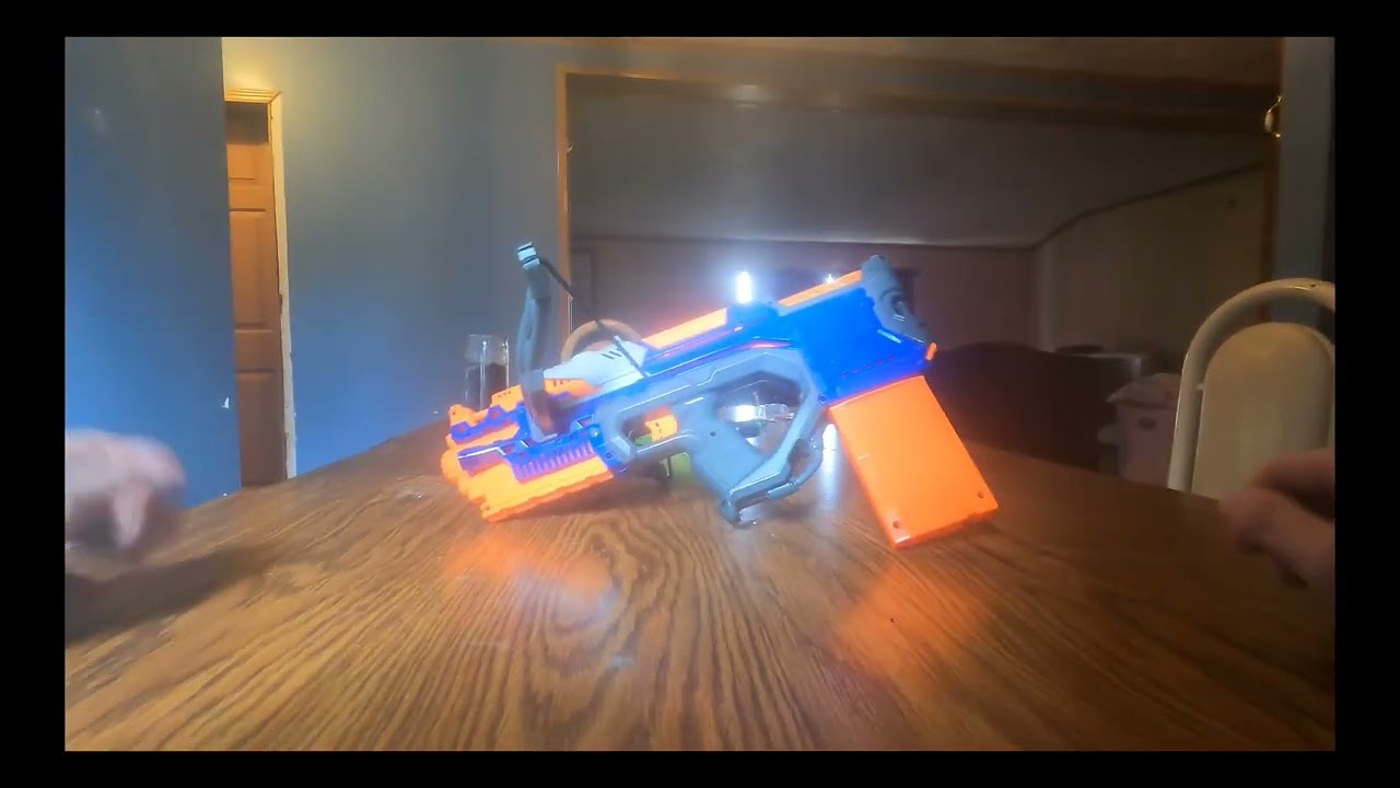 Nerf Nstrike Elite CrossBolt Review!!!!!!(pretty decent blaster)