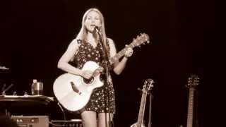 Jewel singing "Who Will Save Your Soul"