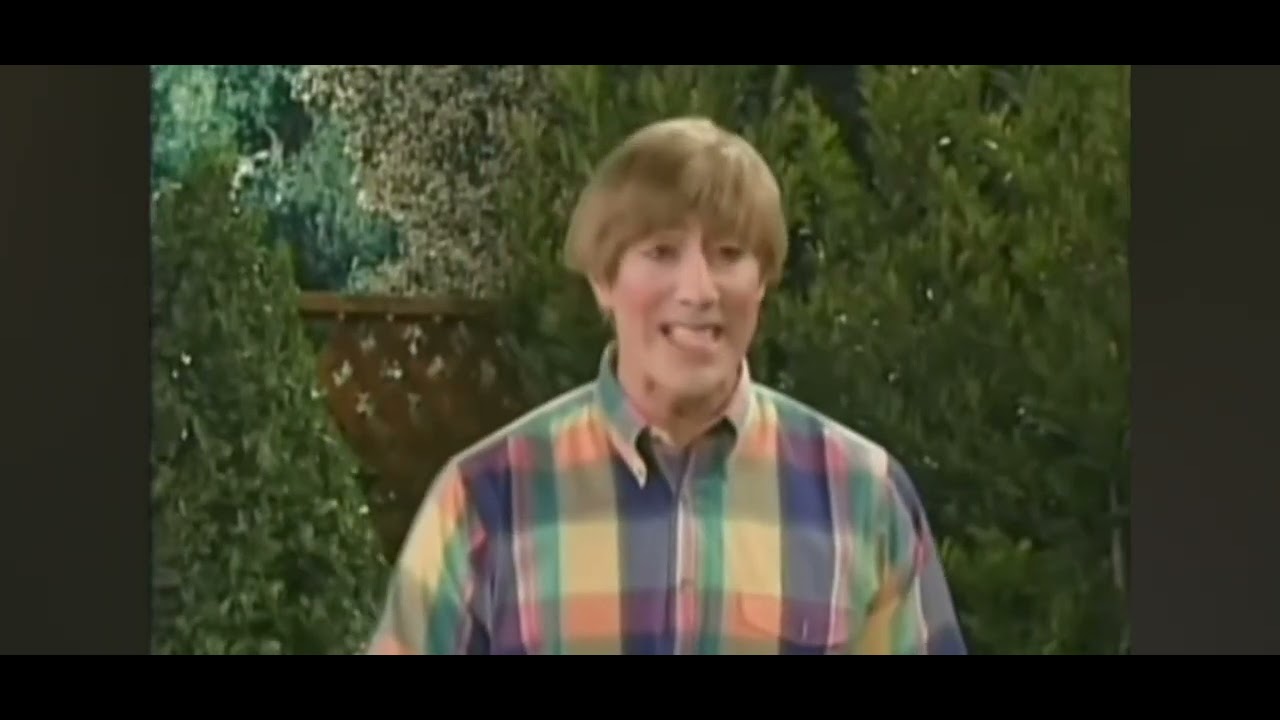 MadTV Stuart Visits the Neighbor