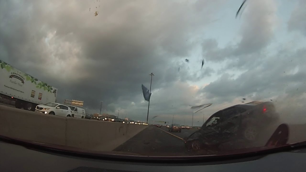 401 Crash Caught On Dashcam - YouTube