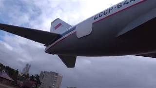 Зарисовки март. Разрушеный Ту-124.Работы на Ил-18