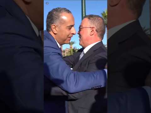 عناق حار و حفاوة الإستقبال لفوزي القجع من طرف المدير العام للأمن الوطني عبد اللطيف الحموشي