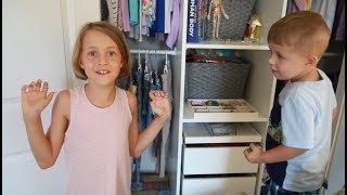 MY BROTHER CHOOSES MY OUTFITS FOR A WEEK!! OUTFIT CHALLENGE