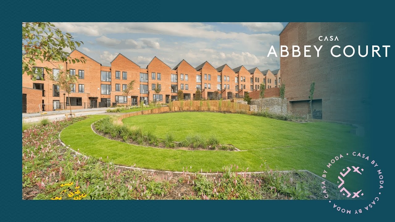 Дом, Аббатский двор: Экскурсия с гидом.