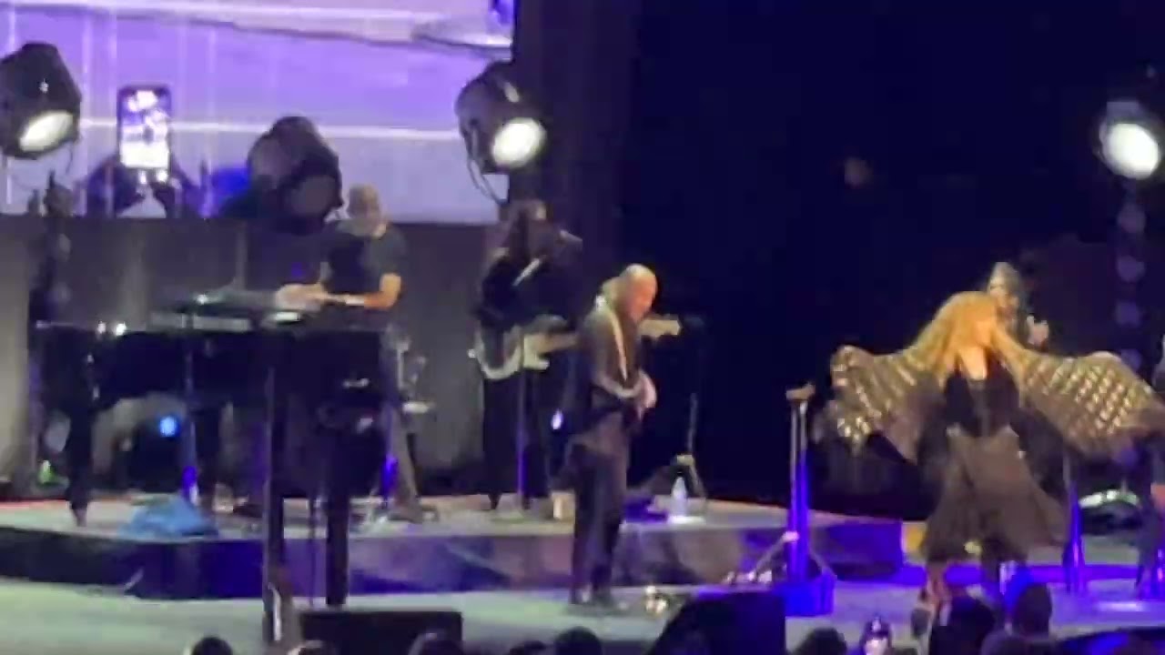 Stevie Nicks - Stand Back - Xfinity Center, Mansfield, MA - 9/19/22