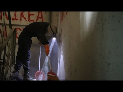 მოხელე / Worker 5 - Andro Dadiani (Performance)