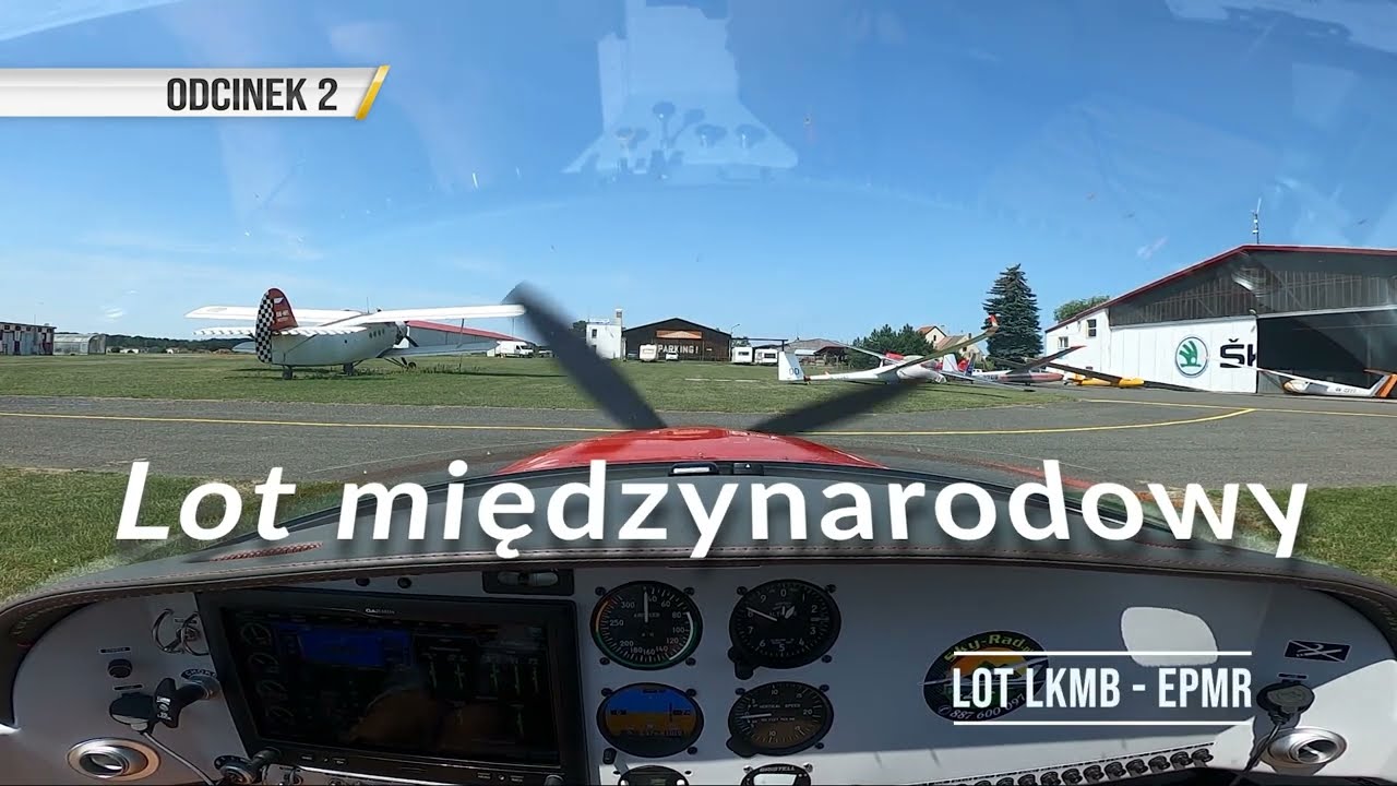 Lot międzynarodowy - powrót z Czech do Polski - komunikacja w j. angielskim, przepisy dot. FL95