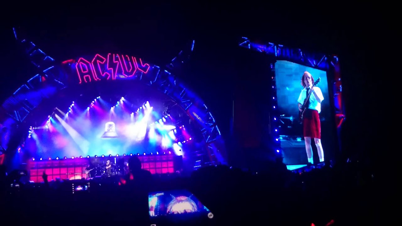 AC/DC Hells Bells (Live In Nürnberg 2015) YouTube