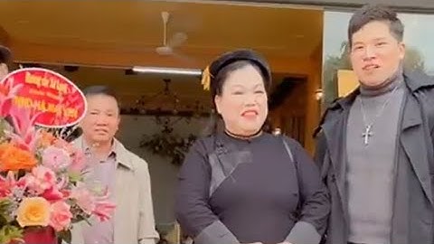 Then Vĩnh Hoàng đi dự lễ chúc mừng nghệ nhân nhân dân Hà Mai Ven