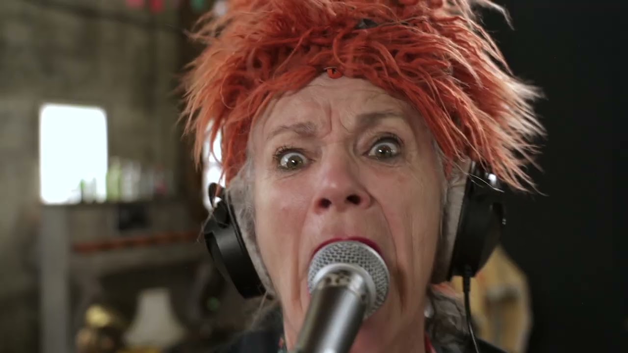 Keep Off The Grass - DREI VIER