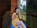 kehidupan sederhana di desa - indahnya sore di saung sawah #gadisdesa #jandacantik #sawah #gadisdesa
