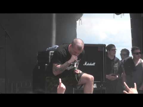 Throwdown : Avow Live @Amnesia Rockfest 2014 - Montebello