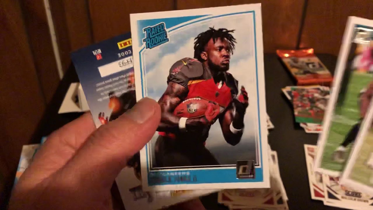 Episode 143: Field Goal Boxes from Target! GOAT insert and #1 Overall Pick Rookie Card!!