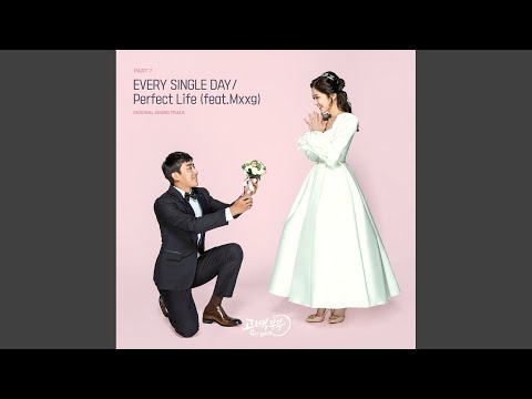 在 YouTube 上觀看「Perfect Life (feat. Mxxg)」