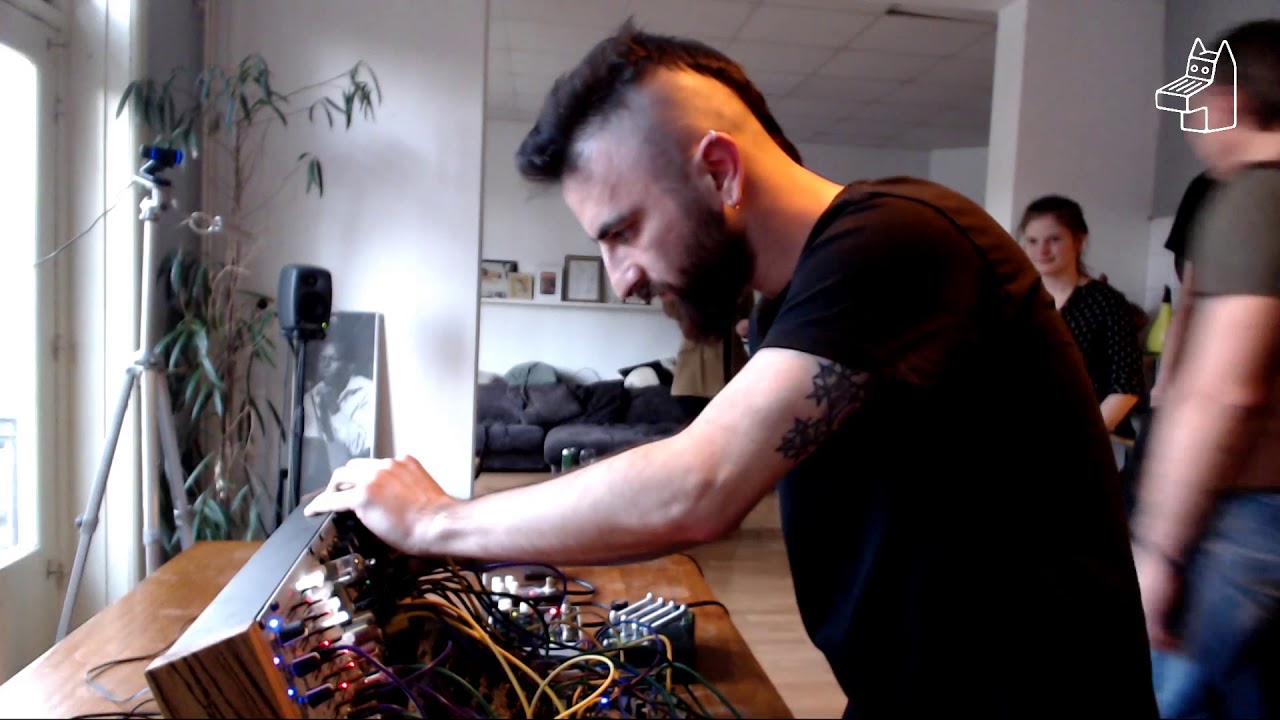 Powwow Spotlight Nº2: Kujo adlı videoyu YouTube'da izle Powwow Spotlight Nº2: Kujo adlı videoyu YouTube'da izle