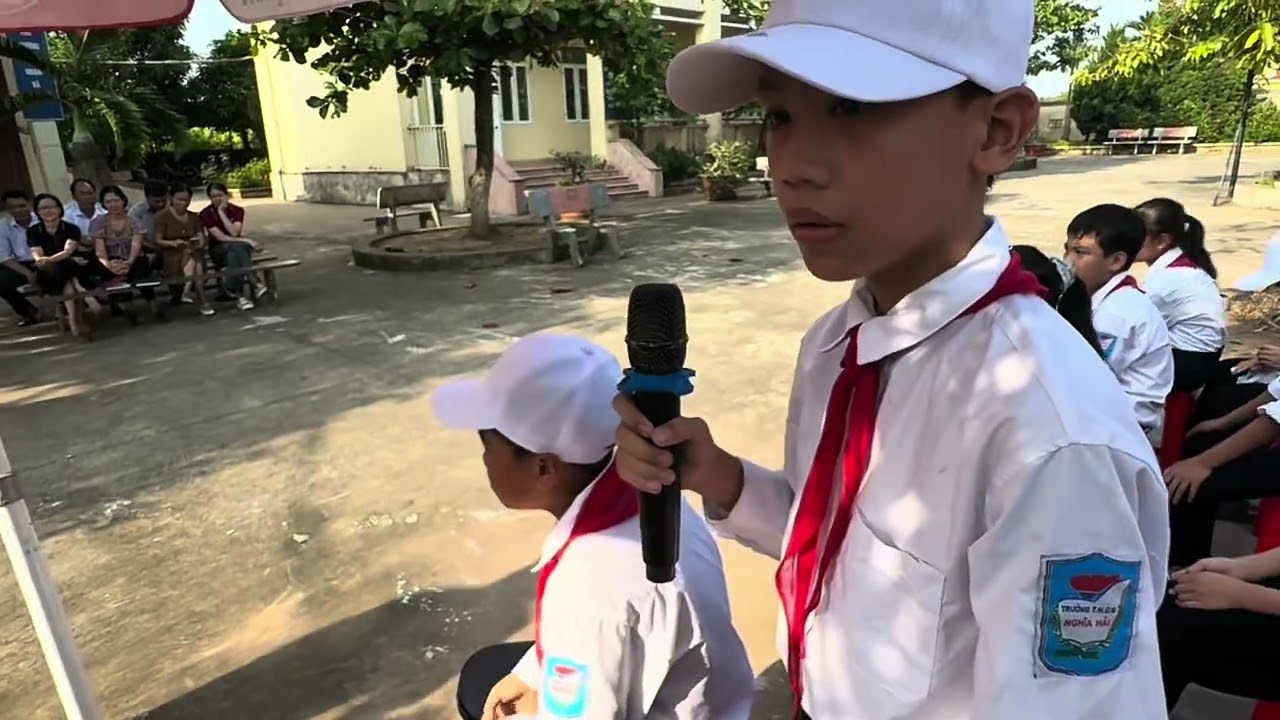 Bài học đầu tiên năm học 2025 - 2026