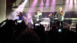 Pentatonix Live, Hey Momma/Hit the Road Jack