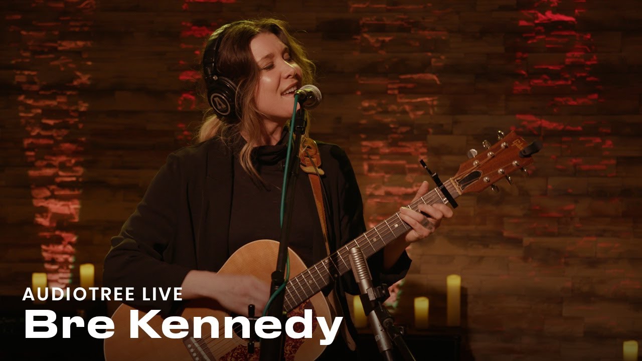 Παρακολούθηση Bre Kennedy - Broken Record | Audiotree Live στο YouTube Παρακολούθηση Bre Kennedy - Broken Record | Audiotree Live στο YouTube