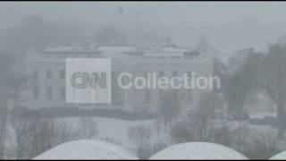 DC:WINTER WEATHER-SNOW FALLS AT THE WHITE HOUSE