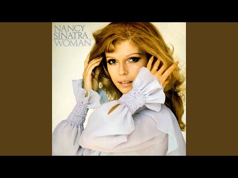 Putar It's The Love (That Keeps It All Together) - Nancy Sinatra