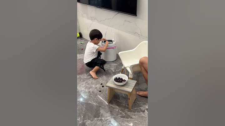 兒子吃東西垃圾直接地上扔，爸爸今天必須給他點顏色看看！