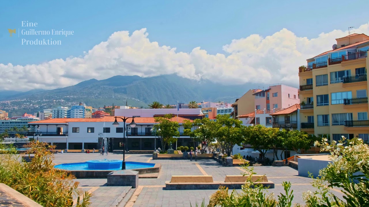Weitwinkel Aufnahme Plaza Europa Im Zentrum von Puerto de la Cruz Weitwinkel Aufnahme Plaza Europa Im Zentrum von Puerto de la Cruz
