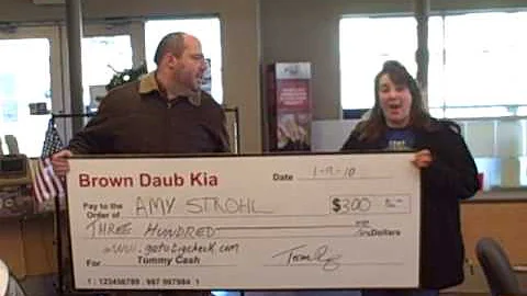Amy Strohl Got A BIG CHECK From Tom Ring's Brown D...